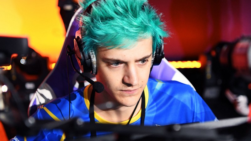 Ninja bất ngờ trở lại Twitch sau tháng ngày đoạn tuyệt