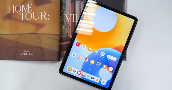 Trên tay mẫu tablet 11.5 inch có pin trâu 10 tiếng, giá 6,6 triệu đồng