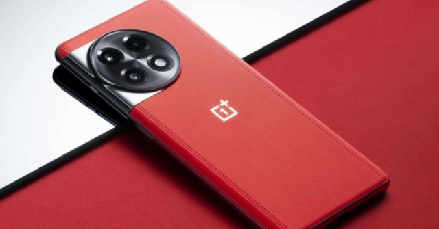 Trình làng OnePlus 11R Solar Red màu đỏ cực quyến rũ