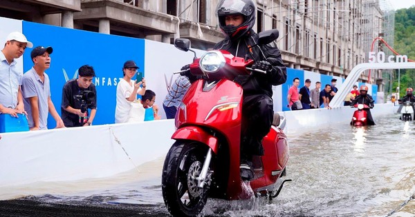 Báo Anh: Tỷ phú Phạm Nhật Vượng khiến vị thế thống trị thị trường xe máy Việt Nam của Honda lung lay