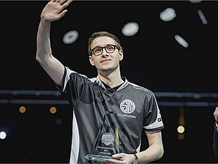 LMHT: Cập nhật đội hình All-Star 2017 LCS Bắc Mỹ, Bjergsen và Hauntzer dẫn đầu lượt bình chọn