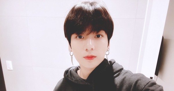 Jungkook (BTS) gây phẫn nộ vì thản nhiên đăng video game, ảnh selfie sau khi gây tai nạn