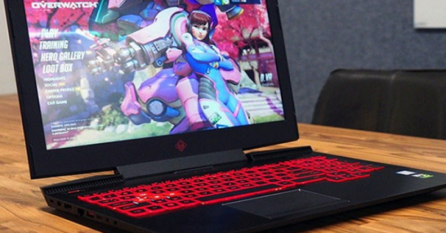 5 laptop chơi game giảm mạnh nhất tháng 12