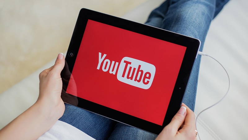 YouTube 2020: Game thủ dùng 100 tỷ giờ để xem video game