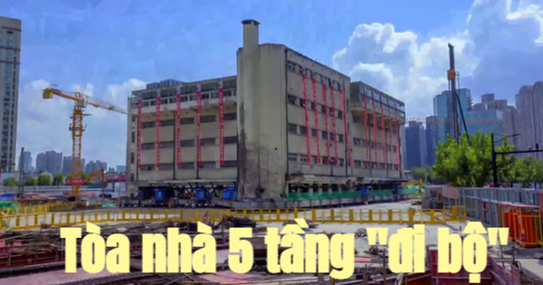 Kinh ngạc: Tòa nhà 5 tầng, nặng 7.600 tấn được nhấc bổng toàn bộ, 