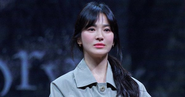 Tranh cãi việc Song Hye Kyo than 