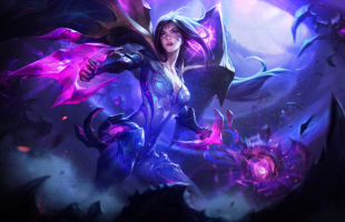 Riot bị chê bai vì các trang phục đắt tiền như K/DA, Hàng Hiệu, IG của Kai’Sa đều chẳng đẹp và thay đổi như 2 trang phục cơ bản