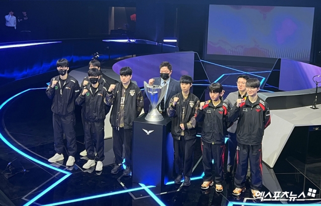 kkOma đã tìm ra lý do thua HLE 0-3, dự đoán thắng lại 3-1 tại Vòng Chung kết LCK Mùa Xuân 2024