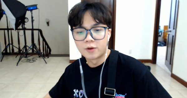 ADC livestream hé lộ chiến thuật Team Flash sử dụng để đánh bại Saigon Phantom, khiến Lai Bâng khốn đốn chưa từng có!