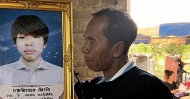 Bố mong ngóng con trai trở về làm đám cưới, nào ngờ nhận tin đau lòng
