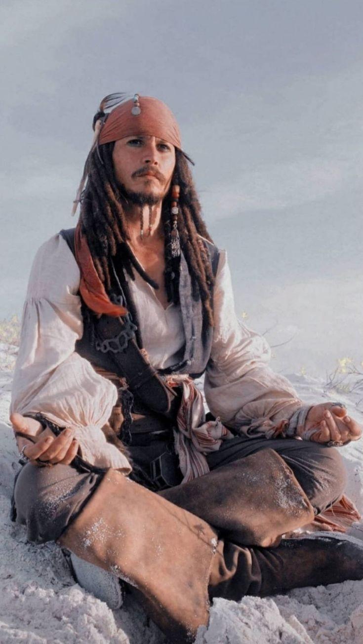 Depp vừa thắng kiện, Disney đã có động thái 'quay xe' đầu tiên