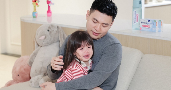 Có chuyện gì khiến cô bé tỏa nắng như Pamiuoi phải gục đầu vào vai ba Long òa khóc nức nở?