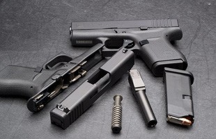 Tại sao súng ngắn Glock lại được chọn làm vũ khí quy chuẩn của đặc nhiệm Mỹ?