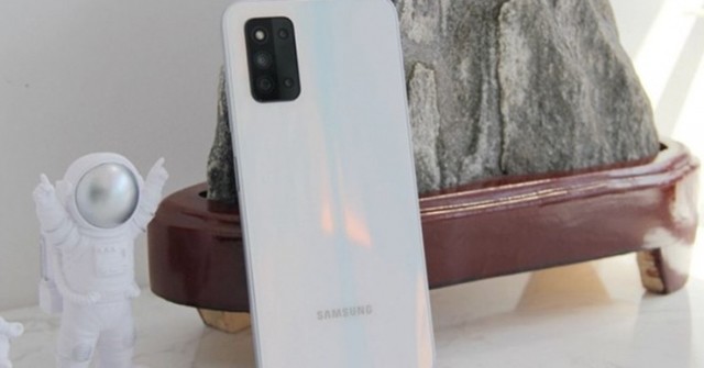 Đã đến lúc ngừng sử dụng ba mẫu thiết bị Galaxy này?