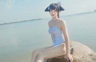 Lại nóng mắt với cosplay cực gợi cảm trong game hot Azur Lane