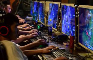 Trung Quốc vừa giới hạn giờ chơi game với trẻ dưới 18 tuổi, Hàn Quốc bỏ luôn lệnh cấm chơi game đêm với trẻ dưới 16 tuổi