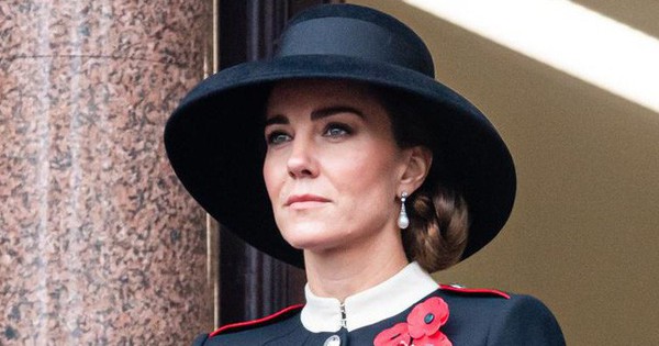 Kate Middleton thay thế Diana làm Công nương xứ Wales sau khi Nữ hoàng qua đời