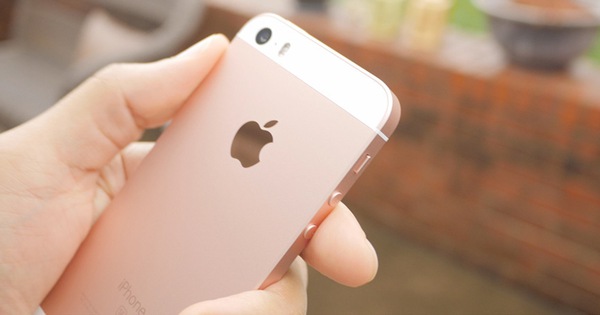 iPhone SE đời đầu là hàng hiếm đáng sở hữu trong năm 2020