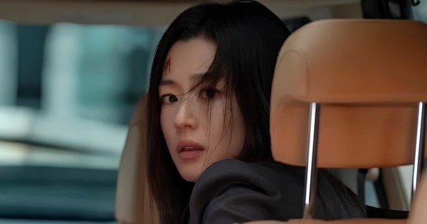 Bom tấn 1.300 tỷ đồng của Jun Ji Hyun bị chê 