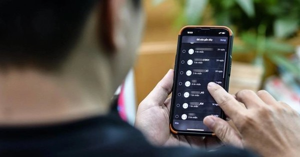 Sau tin nhắn này trên Zalo, người đàn ông SN 1981 mang 14 triệu đồng đến Agribank chuyển khoản: Công an lập tức yêu cầu ngừng giao dịch