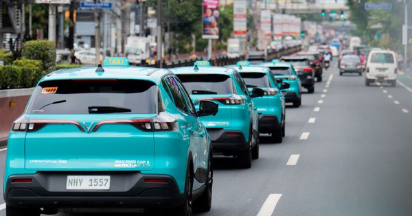 Công ty của ông Phạm Nhật Vượng chính thức có hãng taxi nước ngoài đầu tiên ký nhượng quyền, dự kiến vận hành 2.000 xe VinFast Nerio Green