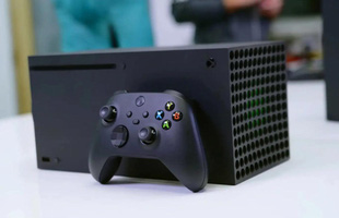 Game thủ đen nhất thế giới, vừa mở hộp Xbox Series X chưa được chơi thì đã bị hỏng