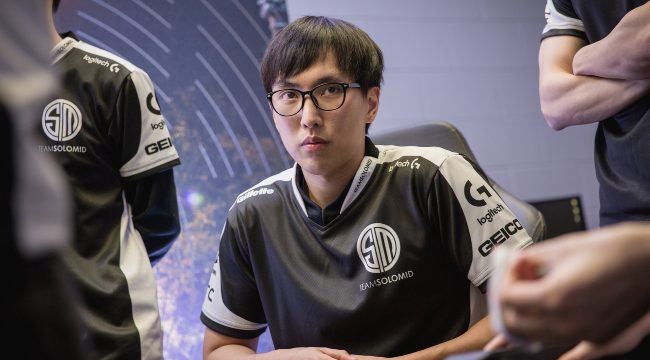 LMHT: Doublelift chỉ trích TSM, cảm thấy tiếc nuối vì lỡ hẹn CKTG 2021