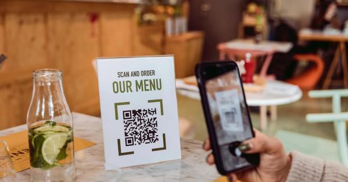 Dễ mất tiền khi quét QR Code ở nơi công cộng