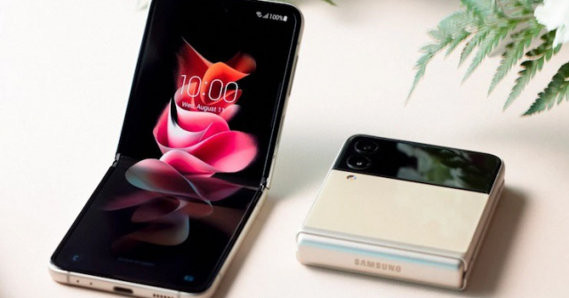 Bảng giá smartphone Samsung tháng 12/2023: Galaxy Z Flip4 đại hạ giá hơn 50%