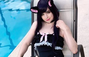 [GÓC MÙ MẮT] Sneaky “khai xuân” với màn cosplay Ahri Đồ Bơi hở bạo tới mức phải tự che đi