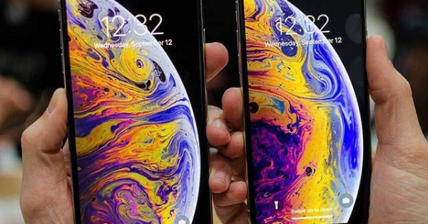 iPhone XS rơi xuống nước, méo mặt tiền sửa chữa hơn 16 triệu đồng