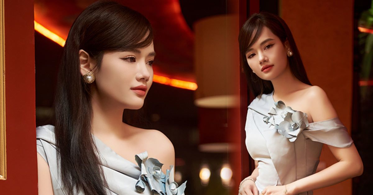 Top Miss Teen Phương Thảo đẹp nền nã như nàng xuân ngày Tết