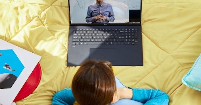 LG giới thiệu bộ giải pháp làm việc tại nhà: Màn hình, laptop và máy chiếu