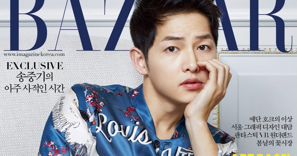 HOT: Rộ tin Song Joong Ki hẹn hò với nữ luật sư sau 1 năm ly hôn Song Hye Kyo, lộ cả bằng chứng qua điện thoại?