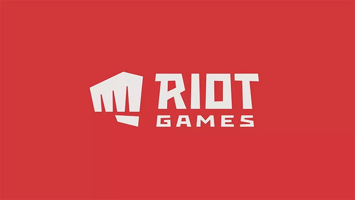 Giám đốc của Riot bị sa thải vì nhạo báng George Floyd