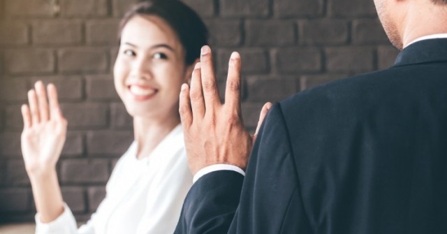 Đến trễ cuộc họp quan trọng khiến cả nhóm bị ảnh hưởng
