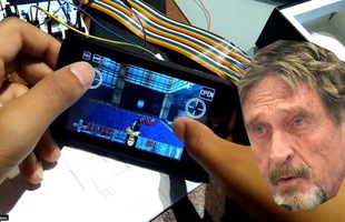 Cậu bé 15 tuổi hack ví Bitcoin “bất khả xâm phạm” mà John McAfee sử dụng để chơi DOOM