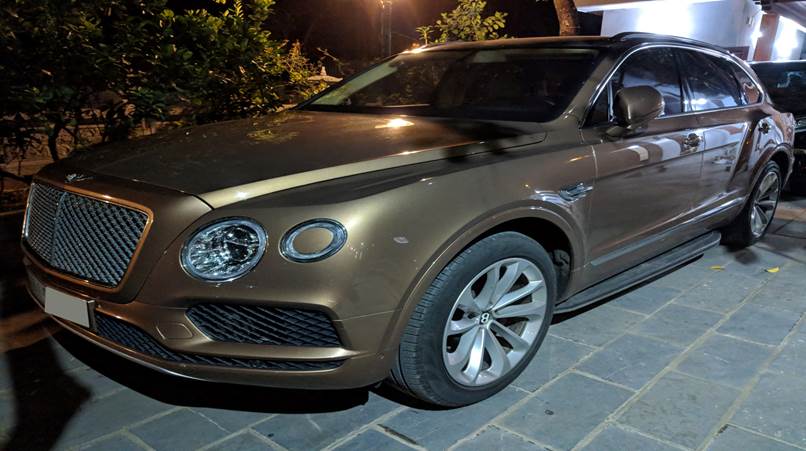 Chiếc SUV siêu sang Bentley Bentayga của đại gia Ninh Bình tìm được gương sau 2 ngày 