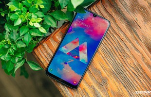 Trên tay Galaxy M30: Smartphone 5 triệu mà pin 5000mAh, màn hình sáng đẹp, sạc nhanh ngang ngửa flagship