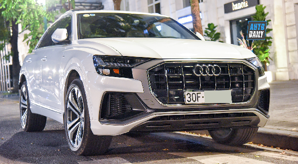 Chiếc Audi Q8 đầu tiên về Việt Nam được chào bán 6,1 tỷ đồng đã ra biển trắng Hà Nội