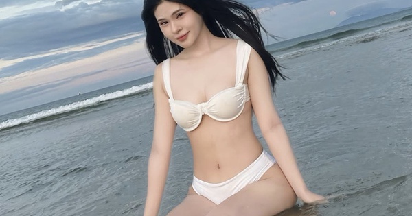 Dân tình ngỡ ngàng trước màn "đánh úp" của nữ MC hot nhất nhì Liên Quân