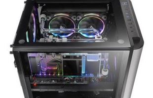 Case máy tính siêu việt Thermaltake Level 20 VT - Gã khổng lồ trong thân hình tí hon