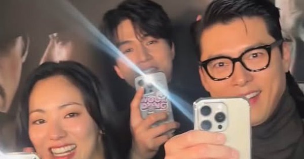 Góc hài hước: Nhìn cách Hyun Bin cầm điện thoại, netizen liền liên tưởng tới hội phụ huynh