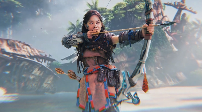 Kim Se Jeong biến hình thành Aloy và Tifa trong sự kiện Tết của Sony