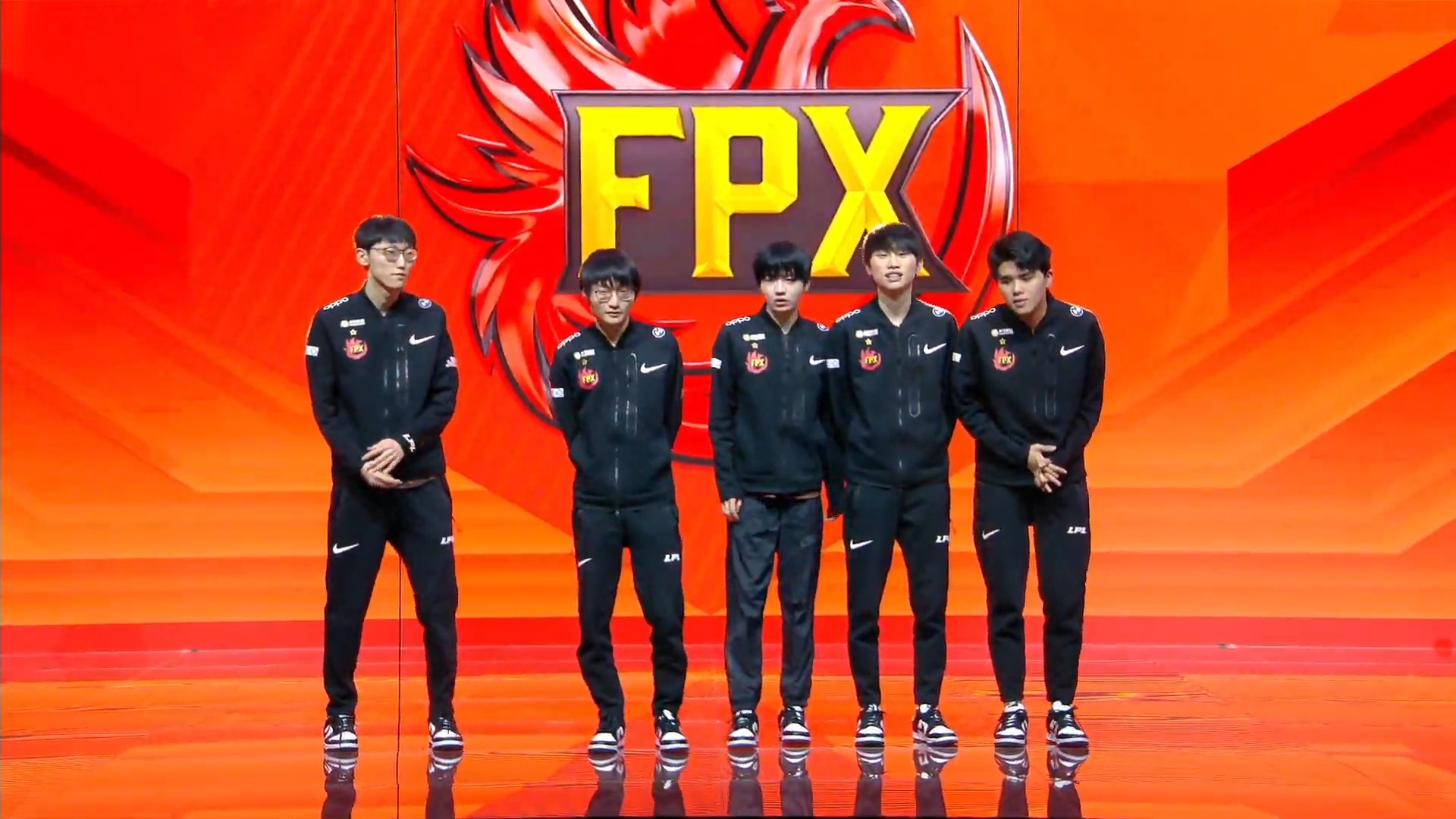 LPL Mùa Xuân 2020: Lộ diện 3 'gương mặt' đầu tiên đến với vòng Playoffs