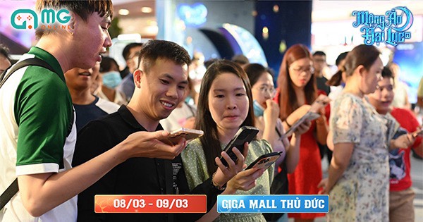 Sự kiện ra mắt game Mộng Ảo Đại Lục chật kín người chơi tại Gigamall