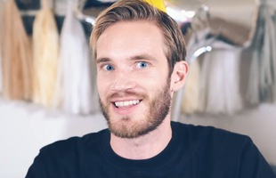 Chơi lớn, fan của Pewdiepie quyên góp tiền thuê máy bay ủng hộ thần tượng