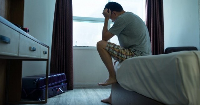 Tin tưởng trao chìa khóa nhà cho bạn gái, chàng trai đau đớn bị 
