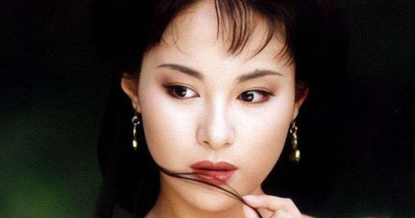 Mỹ nhân phải thay tên đổi họ vì Triệu Vy, bị đạo diễn tát mới biết bạn trai phản bội
