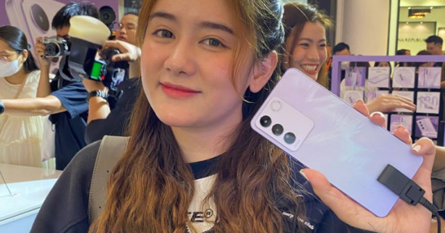 Top smartphone tầm trung cỡ lớn xem phim 